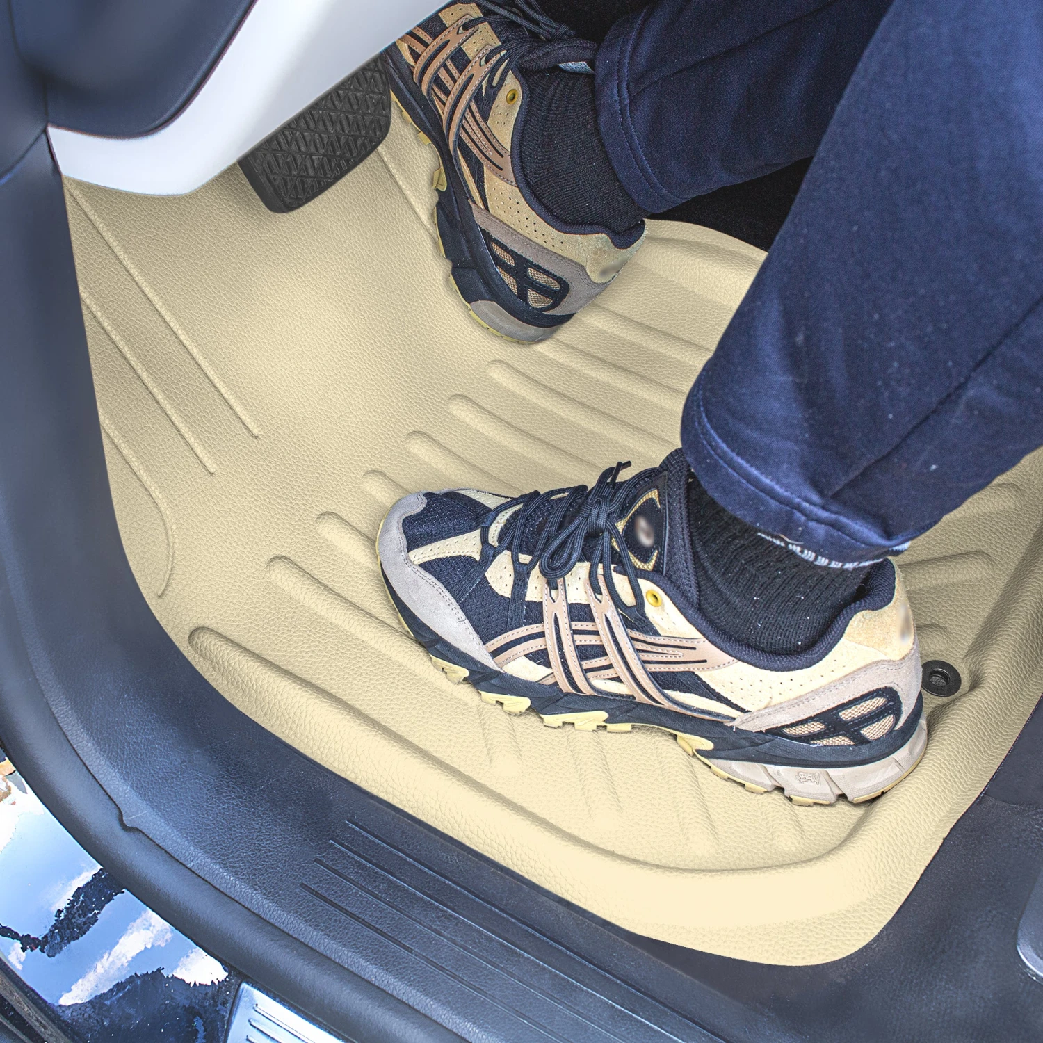 Faux Leather Deep Tray Floor Mats Full Set - Beige(Faux Leather Deep Tray Floor Mats Full Set Beige) 3 Faux Leather Deep Tray Floor Mats Full Set - Beige(Faux Leather Deep Tray Floor Mats Full Set Beige) - Image 3